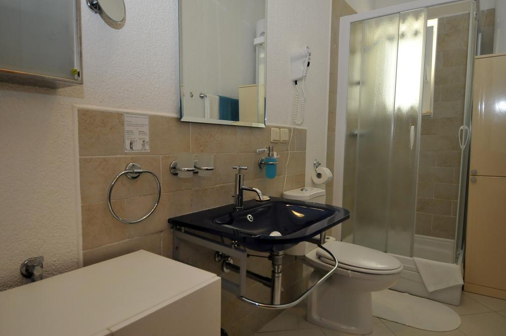 Hotel Haus Am Meer Кавтат Стая снимка